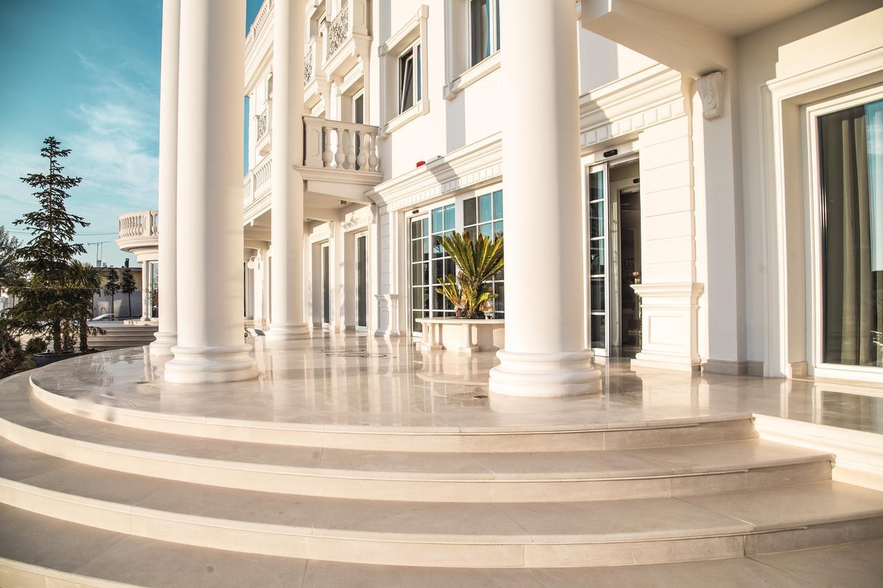 Hotel Villa Pascucci Дуррес Экстерьер фото The main entrance of the hotel