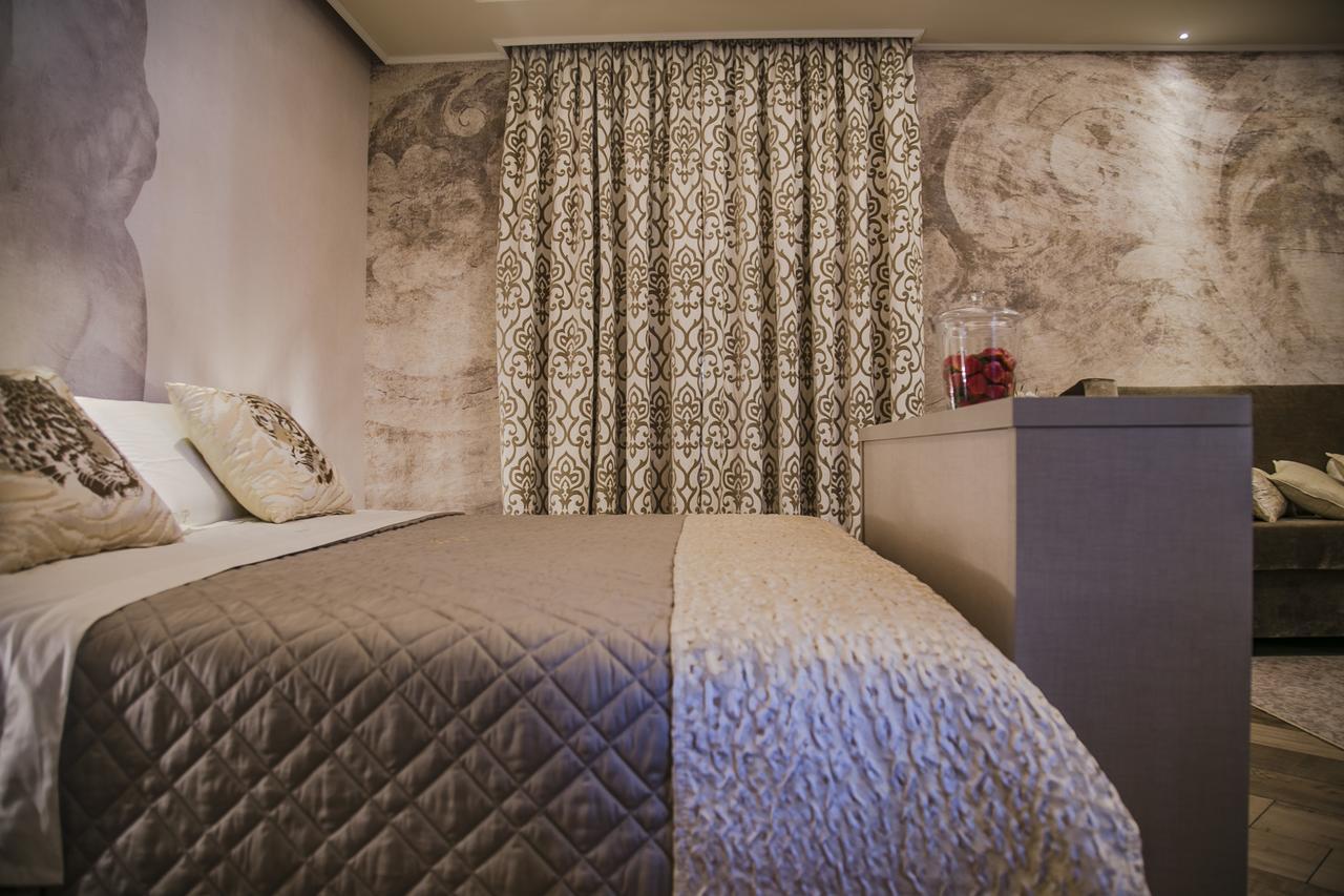 Hotel Villa Pascucci Дуррес Экстерьер фото A bedroom at the hotel